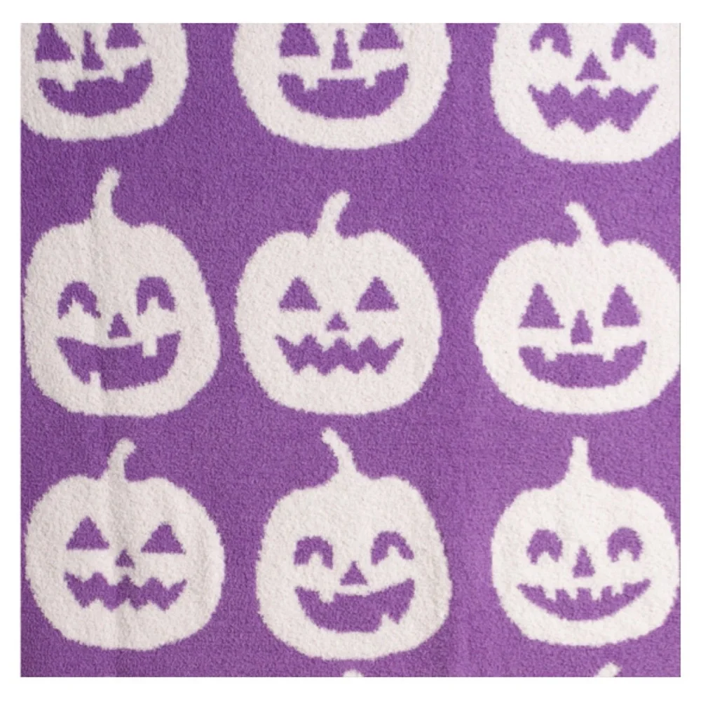 Norogratz Halloween Blanket throw! Norogratz, Pumpkins. Purple/ white reversible